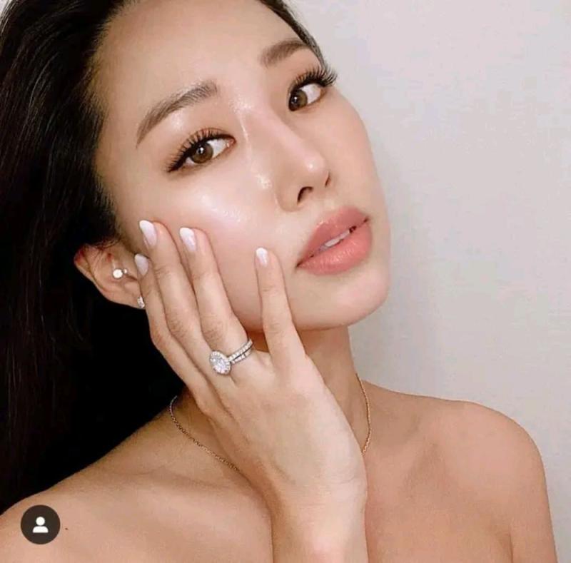 Woman image