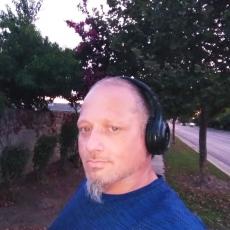 people looking to talk