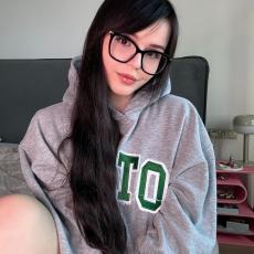 people looking to talk