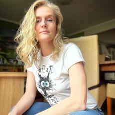 people looking to talk