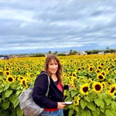 people looking to talk